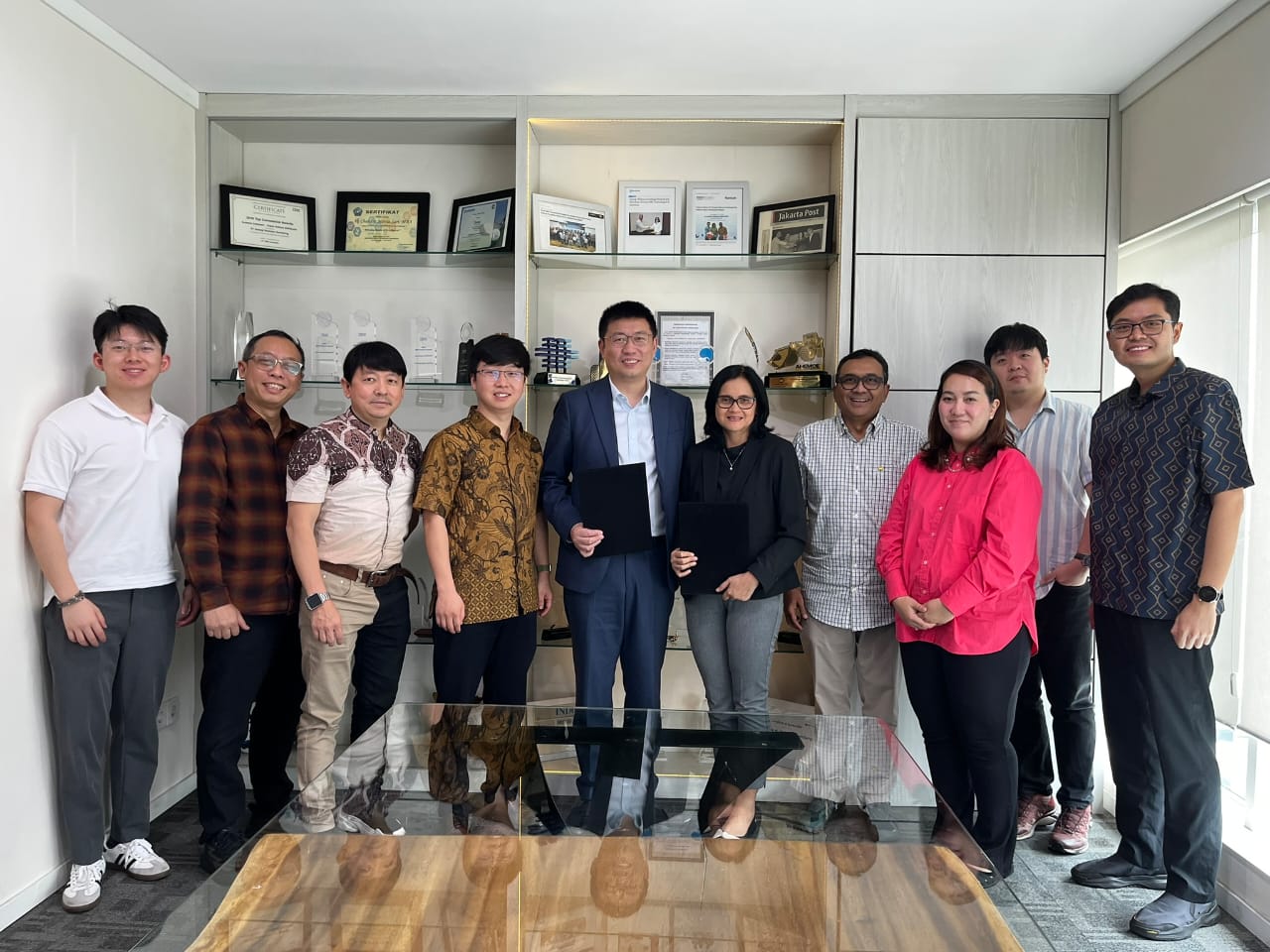 T-INNOWARE dan SWG Resmi Bermitra Hadirkan Solusi Keamanan Siber Berbasis AI di Indonesia