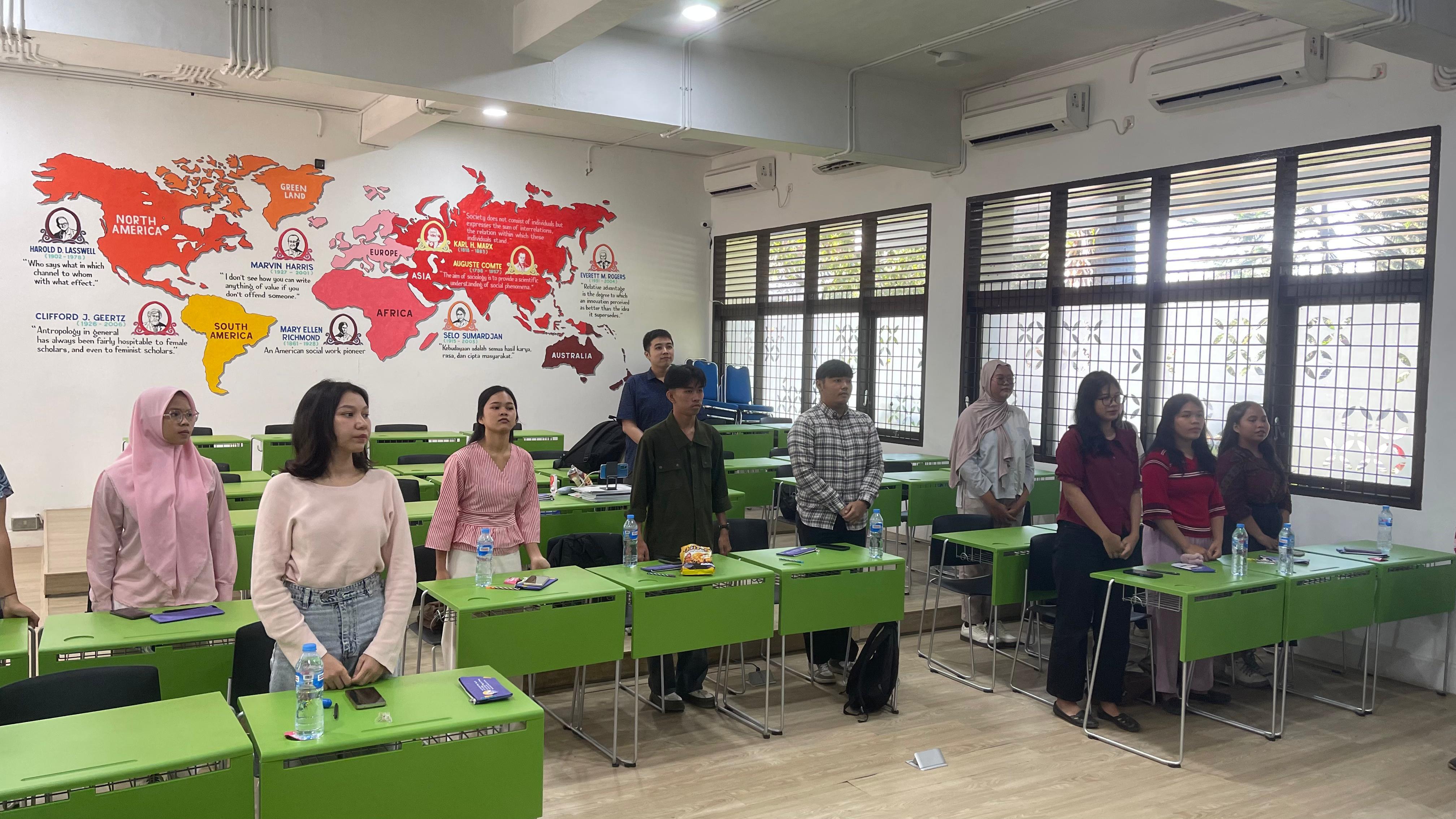 Pakar Komunikasi Uji Model Anti-Pembajakan di Medan