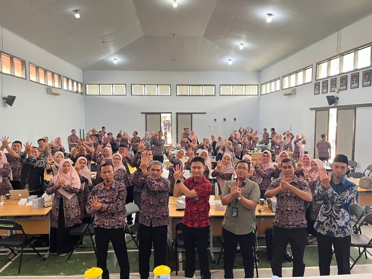 Peningkatan Keterampilan Digital Siswa SMKN 5 Kuningan Didukung Telkom
