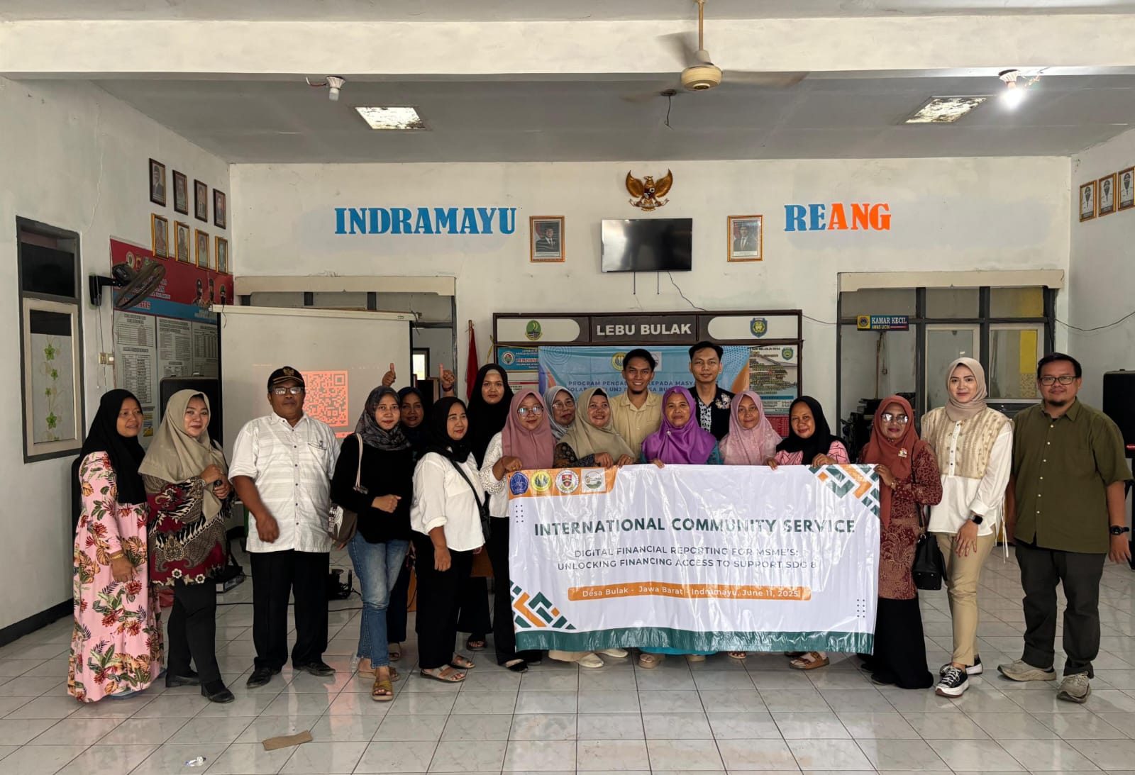 Magister Akuntansi UNJ Dukung SDGs 8 Lewat Program “Digital Financial Reporting for MSMEs” di Desa Bulak Indramayu
