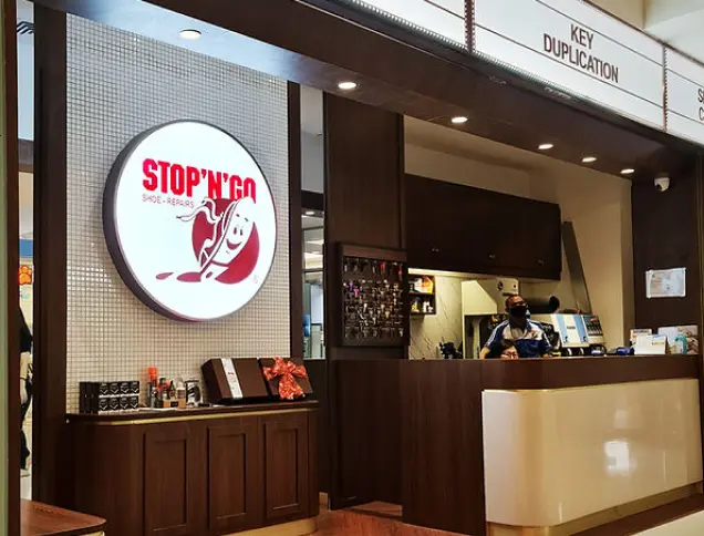 Reparasi Sepatu Premium: Cara Pintar Bikin Sepatu Rusak Jadi Seperti Baru Lagi