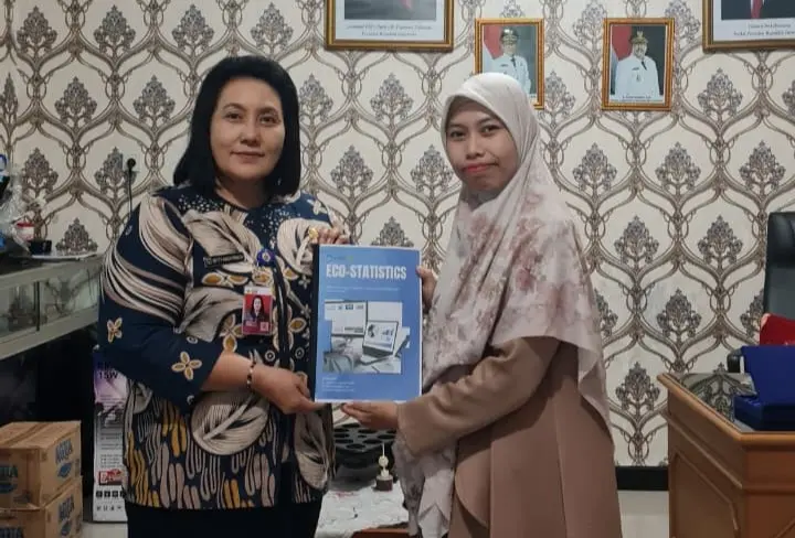 Tim S1 Pendidikan Matematika UNJ kembangkan Desain Tetrahedron Didaktis berbasis Eco-RME berwawasan lingkungan.