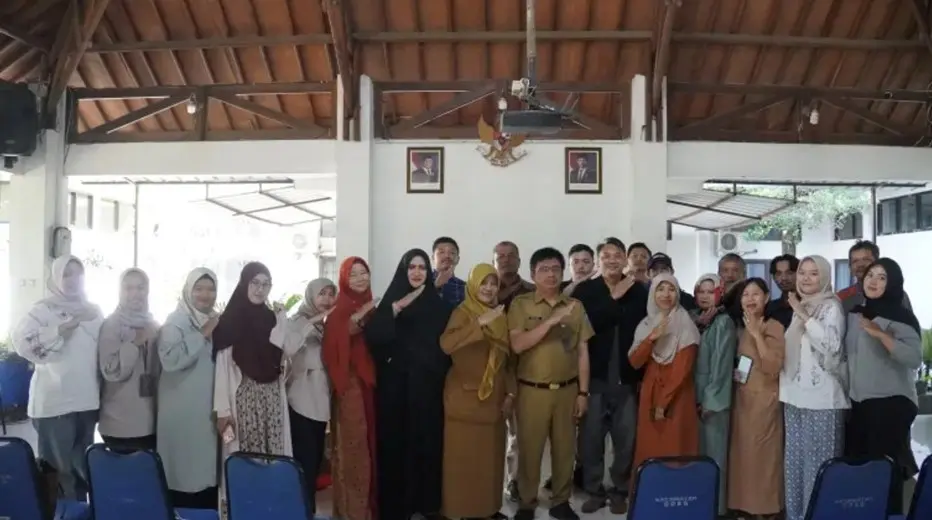 Pendampingan digitalisasi dan legalisasi usaha bagi pelaku UMKM di Kecamatan Gedebage