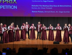 Karyawan PT Menara Maritim Indonesia Raih Penghargaan Best Presenter dan Juara Paduan Suara